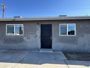 Building Photo - 561 S Meridian Rd