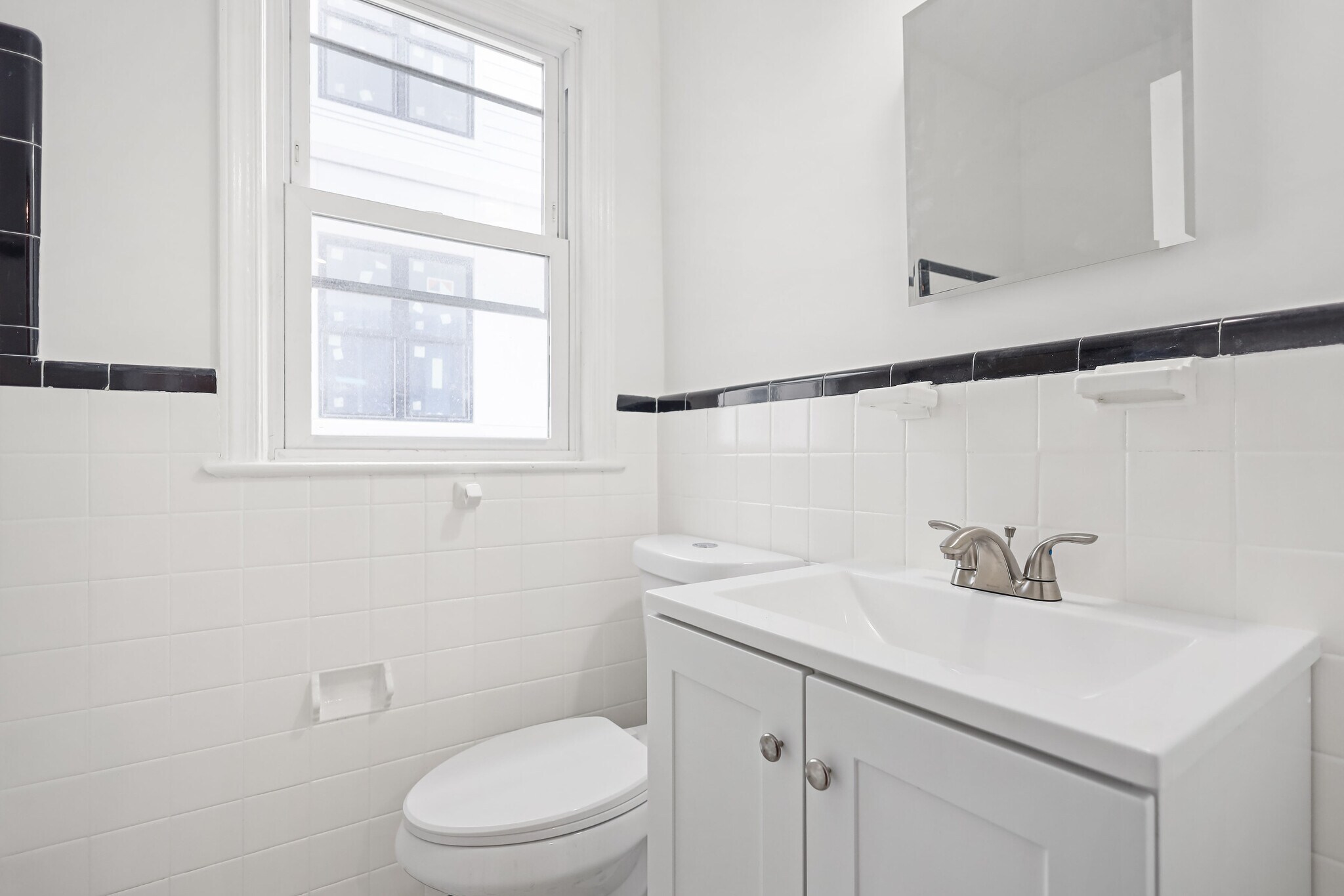 Building Photo - 1614 21st Pl SE