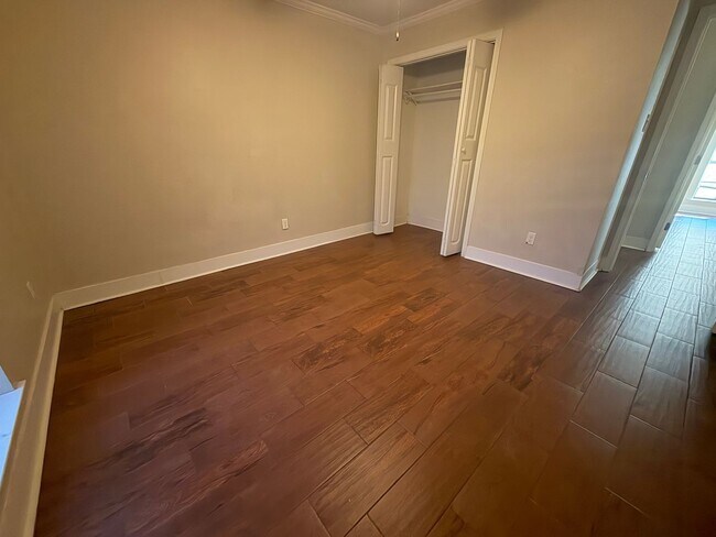 Building Photo - FOR RENT in LAFAYETTE!