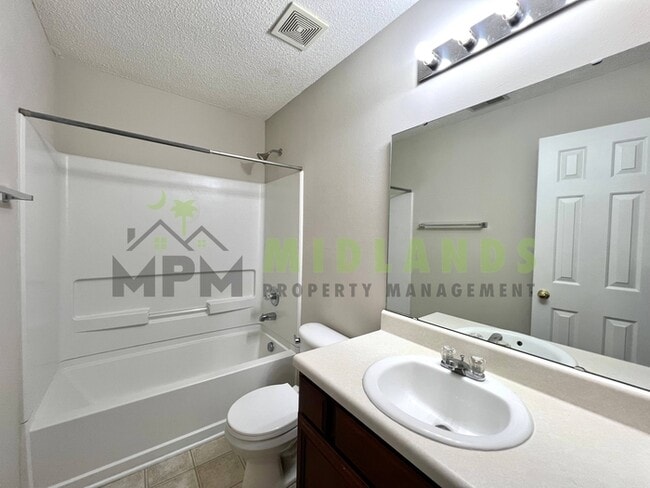 Building Photo - 139 Arthurdale Dr