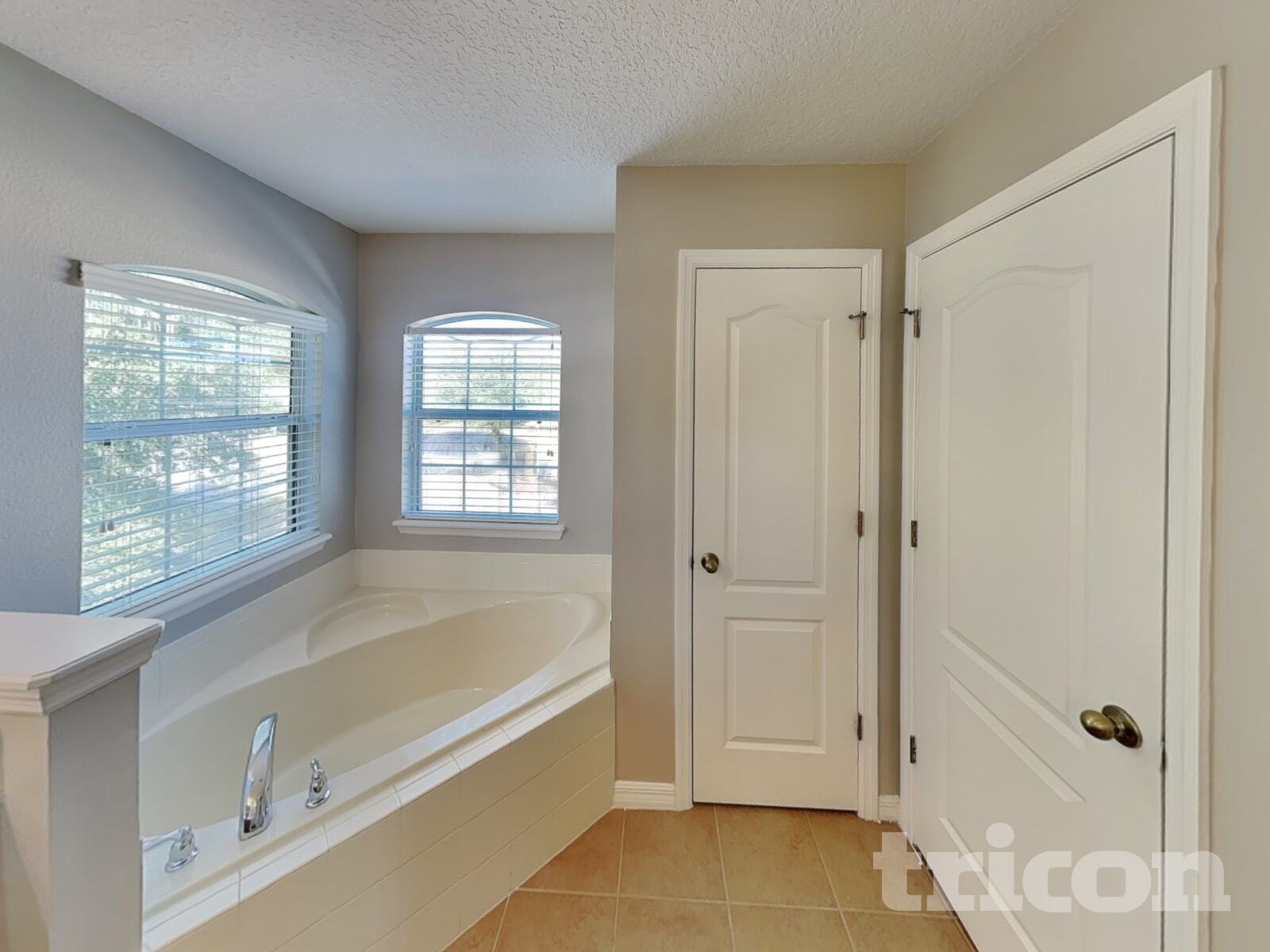 Building Photo - 1513 Lancashire Way