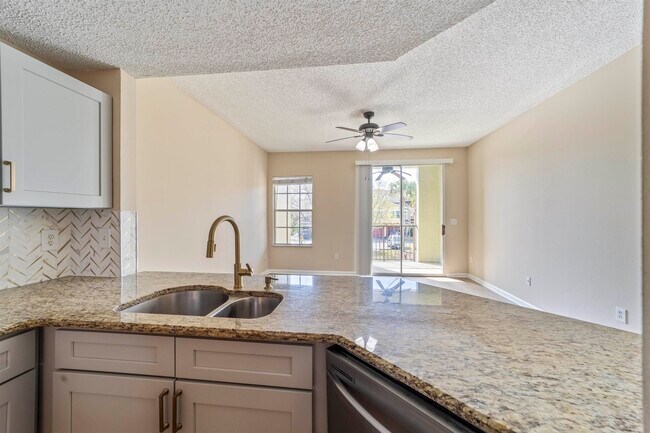 Building Photo - 4000 Grande Vista Blvd