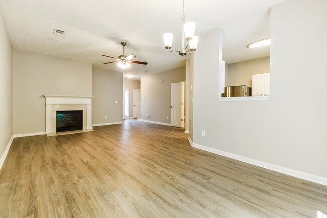 Building Photo - 1563 River Main Ct