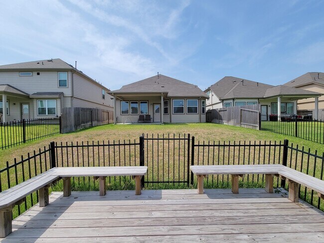 Building Photo - 24822 Adami Veduta Ct