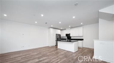 Building Photo - 1410 W Cara Dr