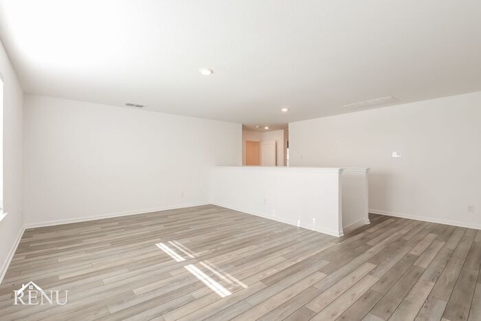 Building Photo - 2946 Jackson Smt