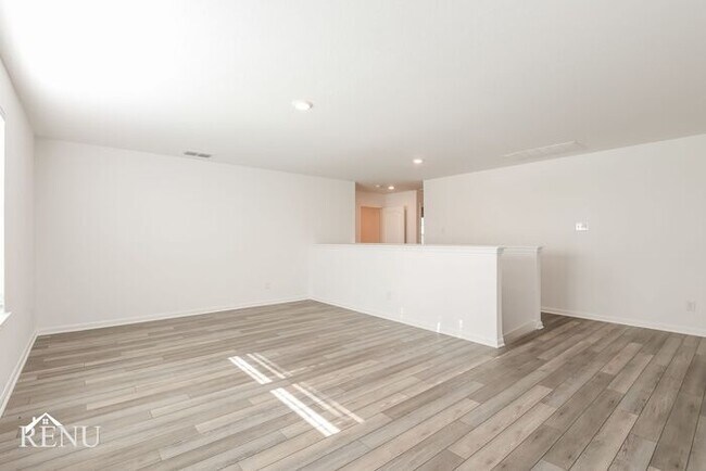 Building Photo - 2946 Jackson Smt