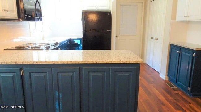 Building Photo - 1410 Monticello Dr