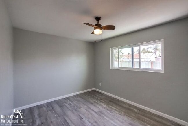 Building Photo - Cozy 3Bdm 1Ba Apartment  in City Heights - MI Special