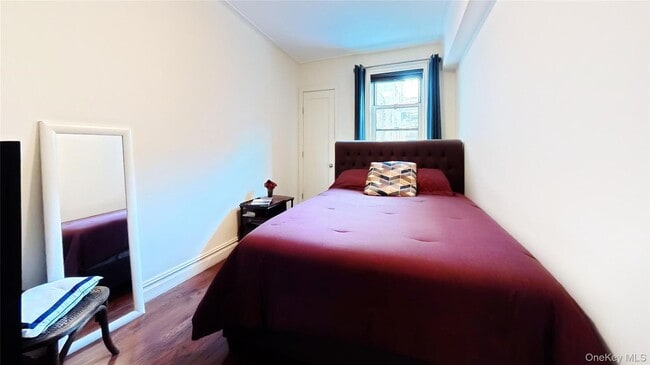 Building Photo - 73-12 35th Ave