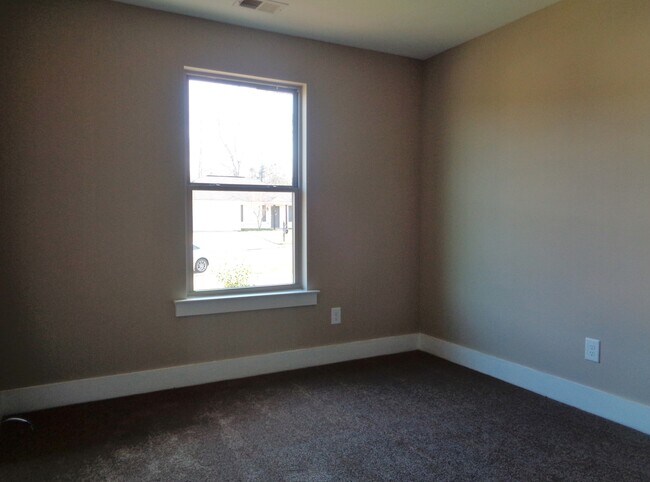 Building Photo - Home For Rent Vance, AL - COMING SOON!