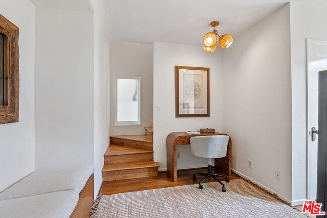 Building Photo - 864 Wellesley Ave