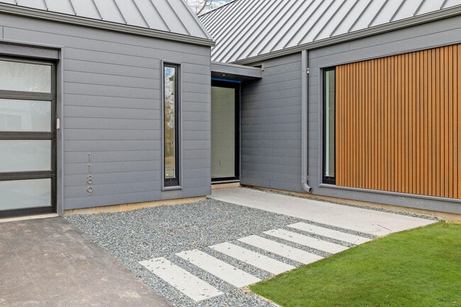 Building Photo - 1189 Harmony Ln