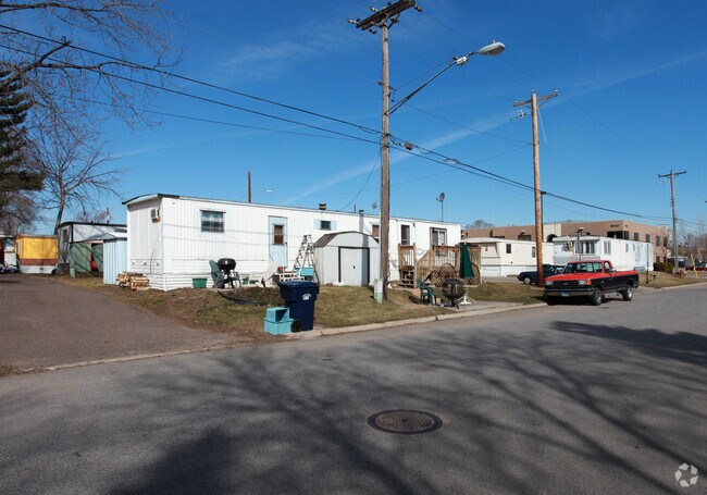 Primary Photo - 8701 Lyndale Ave S