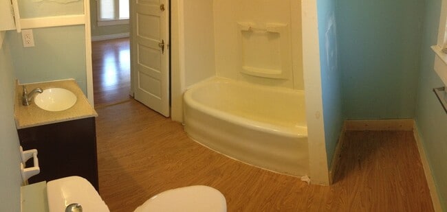 Building Photo - Fountain District 2 Bedroom Home!