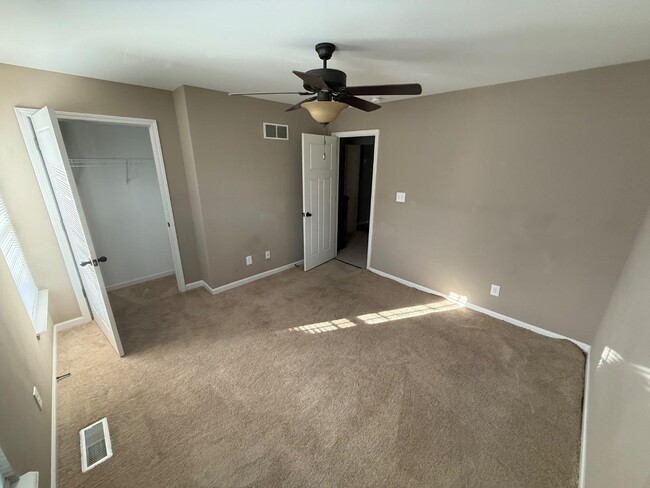 Building Photo - 502 Nepute St