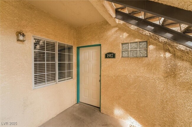 Building Photo - 2251 Wigwam Pkwy