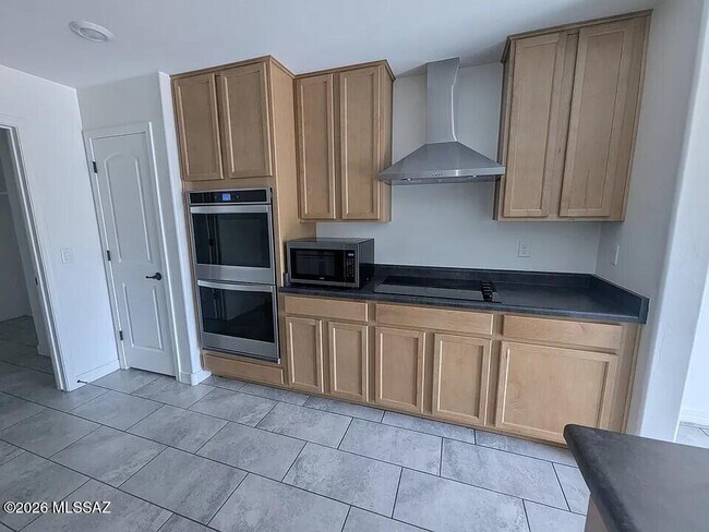 Building Photo - 8748 E Pebble Stone Ln