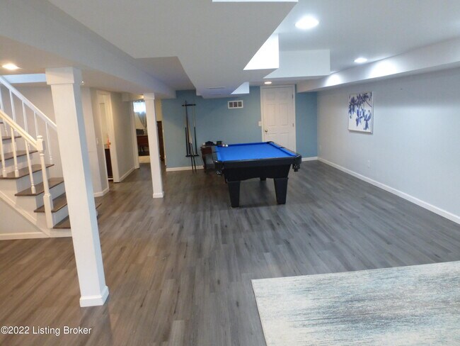 Building Photo - 701 Rudy Ln