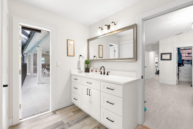 Building Photo - 20202 Back 9 Dr