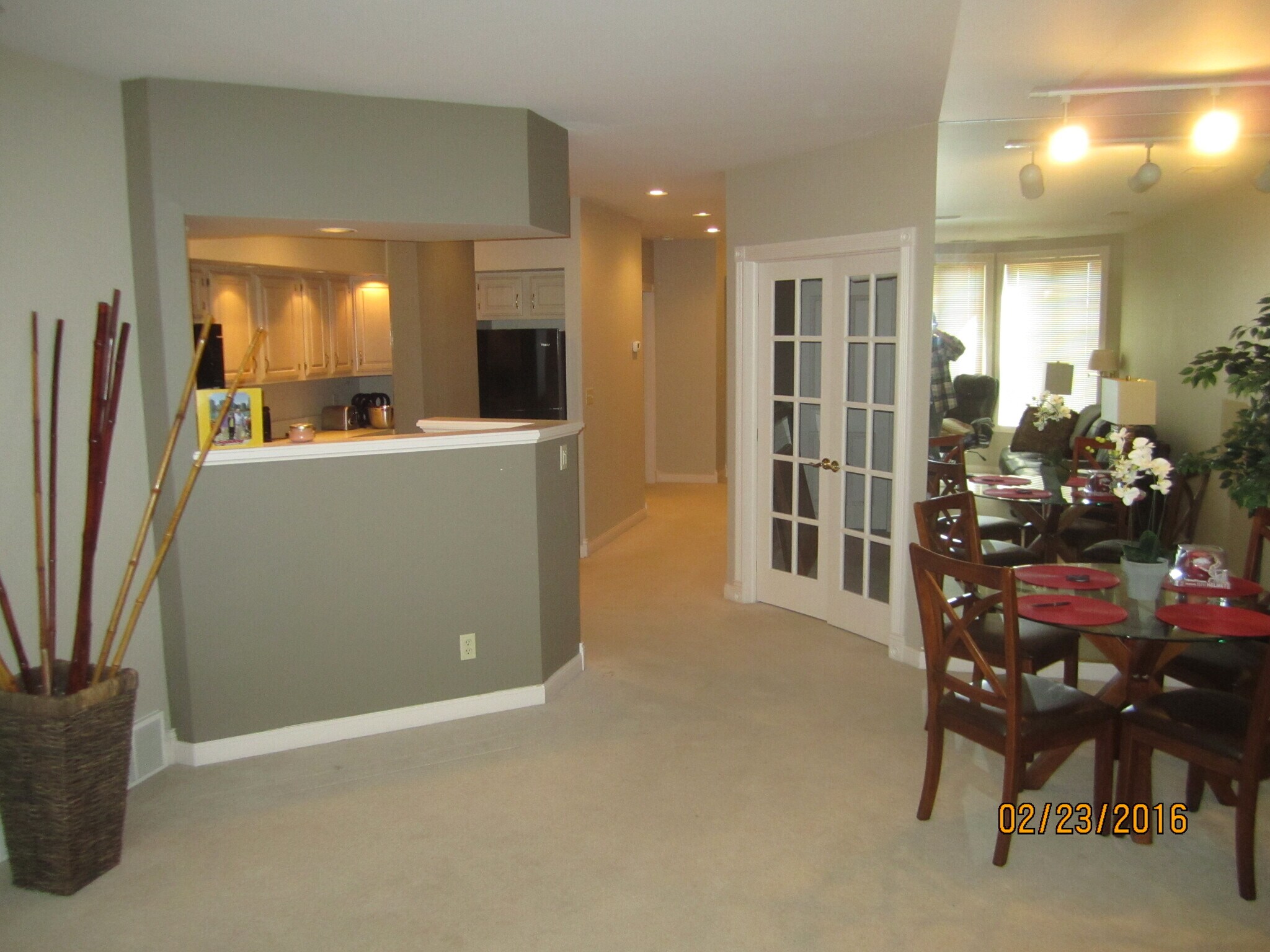 Building Photo - 4144 Ridge Rd