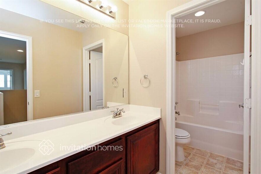 Building Photo - 6436 Winter Moon St