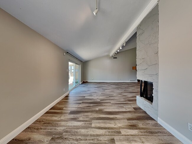 Building Photo - 2111 El Dorado Way