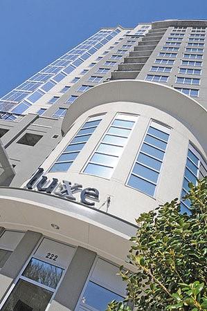 Building Photo - 222 12th St NE