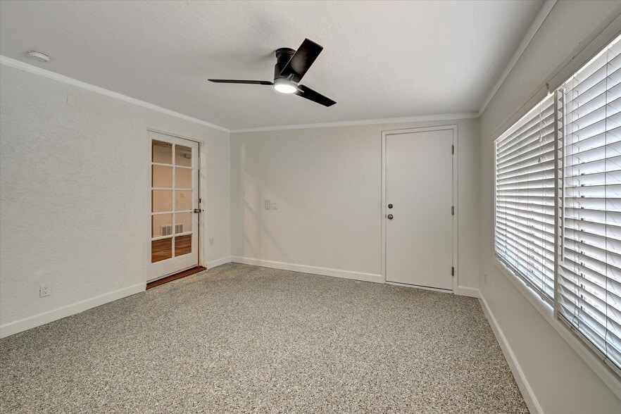 Building Photo - 1738 Hanford Dr