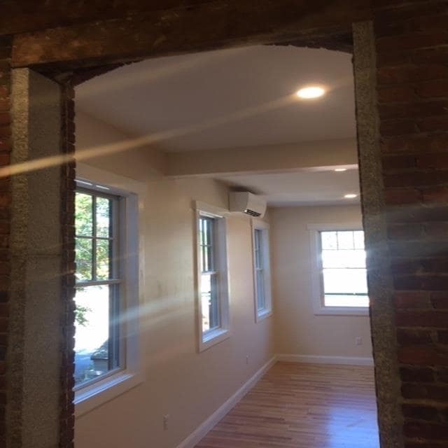 Building Photo - 368 Central St