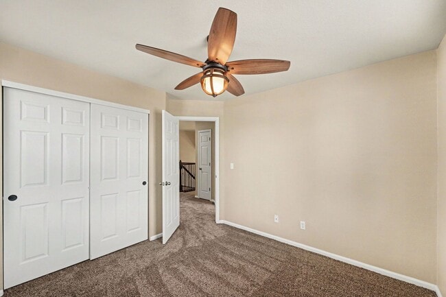 Building Photo - Fantastic Home in the Desirable Sterling Hills Neighborhood