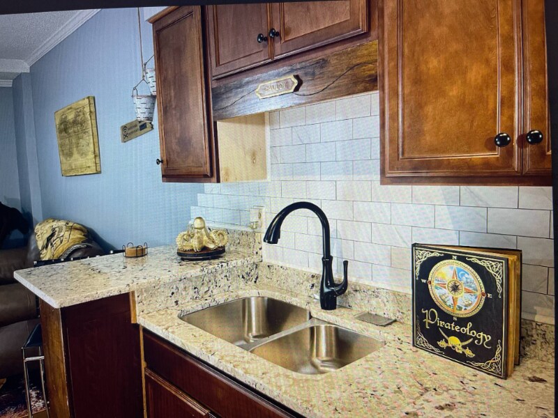 Building Photo - 2002 Greene St