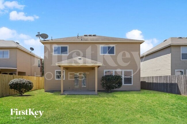 Building Photo - 8815 Golden Eye