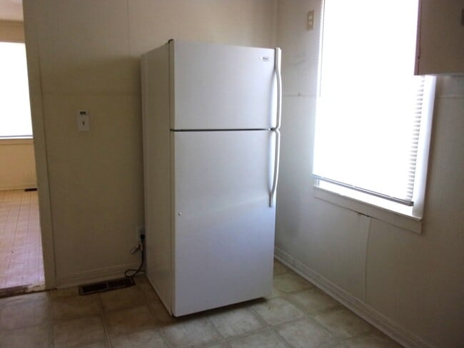 Building Photo - 502 Brendale Dr