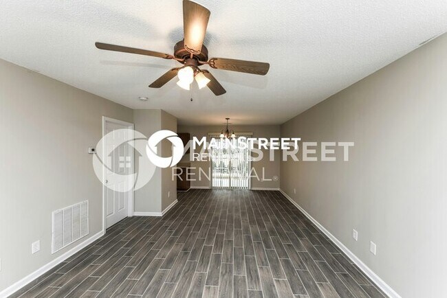 Building Photo - 2 Bedroom Pet-Friendly Home in Cartersville, GA with Main Street Renewal