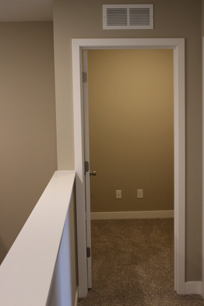 Office/Study Room - 6524 Genevieve Trl