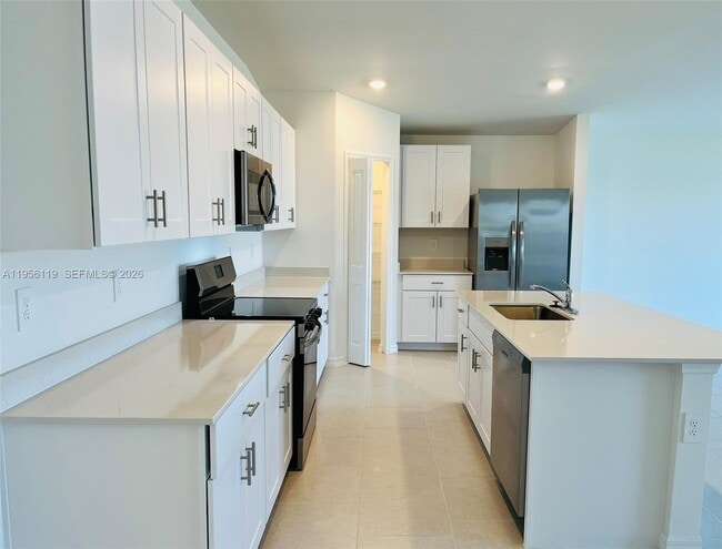 Building Photo - 17603 Paradiso Wy