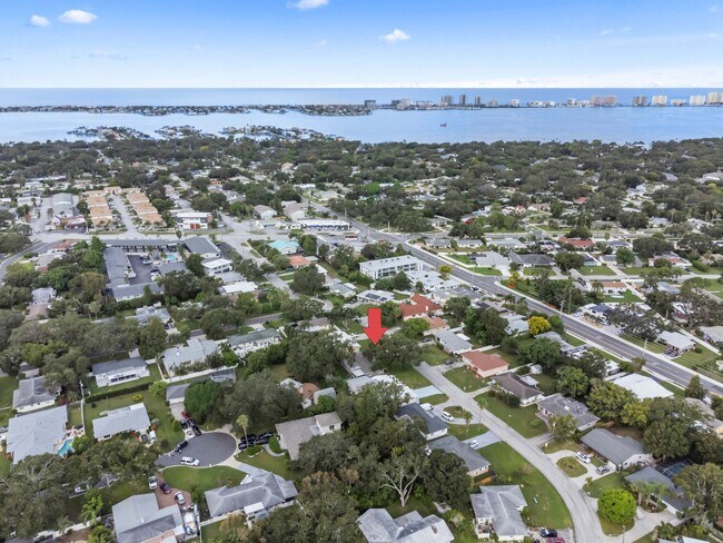 Building Photo - 2192 Belmar Dr