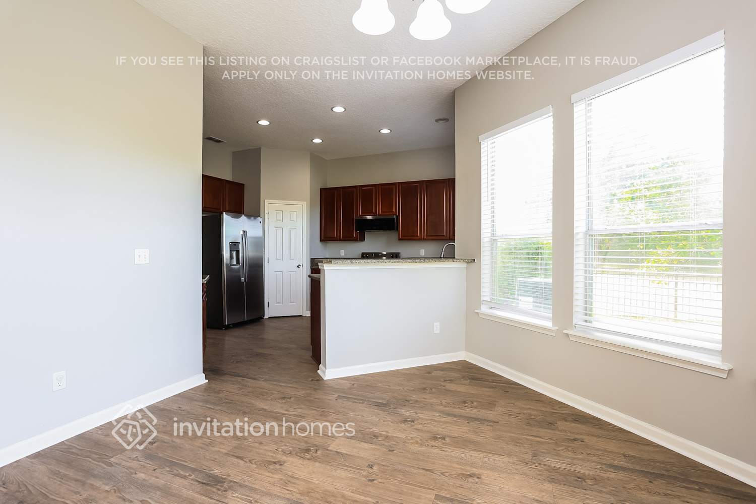 Building Photo - 3575 Shrewsbury Dr