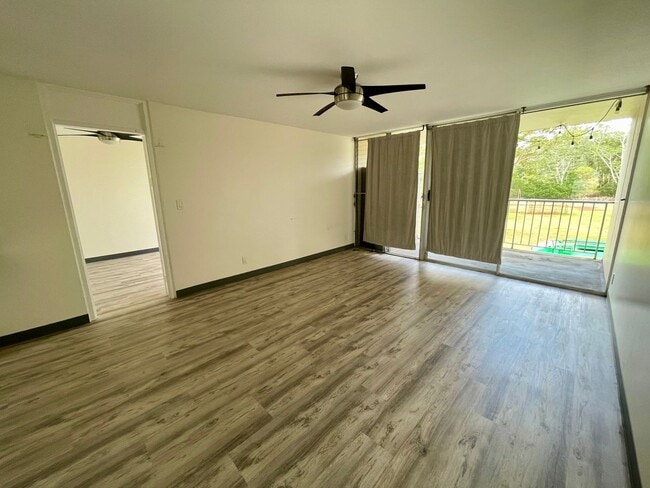Building Photo - 1Bed / 1Bath / 1Parking W/D In Unit! Waipi...