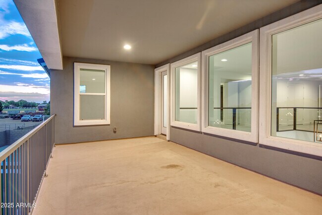 Building Photo - 3150 S Quinn Ave