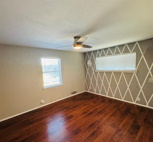 Building Photo - 2615 Gladiolus Ln