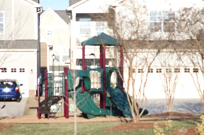 Building Photo - 10519 Royal Winchester Dr