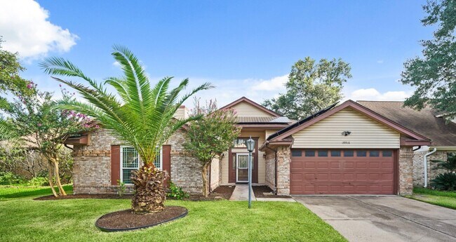 Primary Photo - 19918 Hoppers Creek Dr
