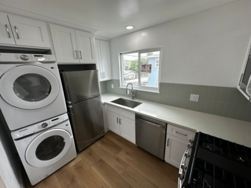 Building Photo - 780 Junipero Ave