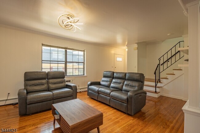 Building Photo - 768 Springfield Ave