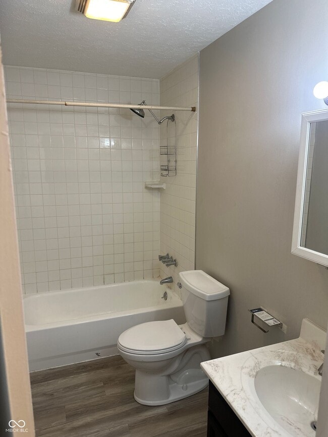 Building Photo - 830 N California St