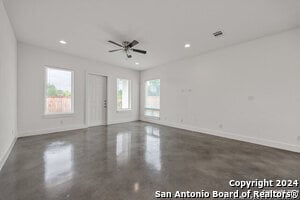 Building Photo - 307 San Salvador Ave