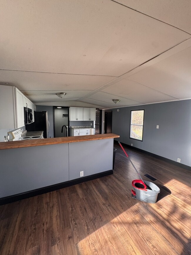 Building Photo - 7804 Stanley Rd