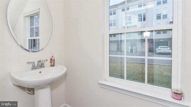Building Photo - 21613 Romans Dr